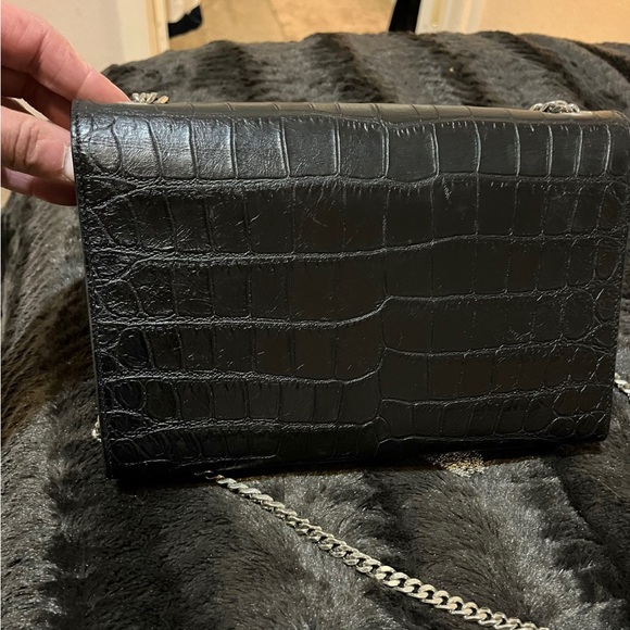 Beautiful Authentic YSL Saint Laurent size Medium purse - Picture 3 of 5